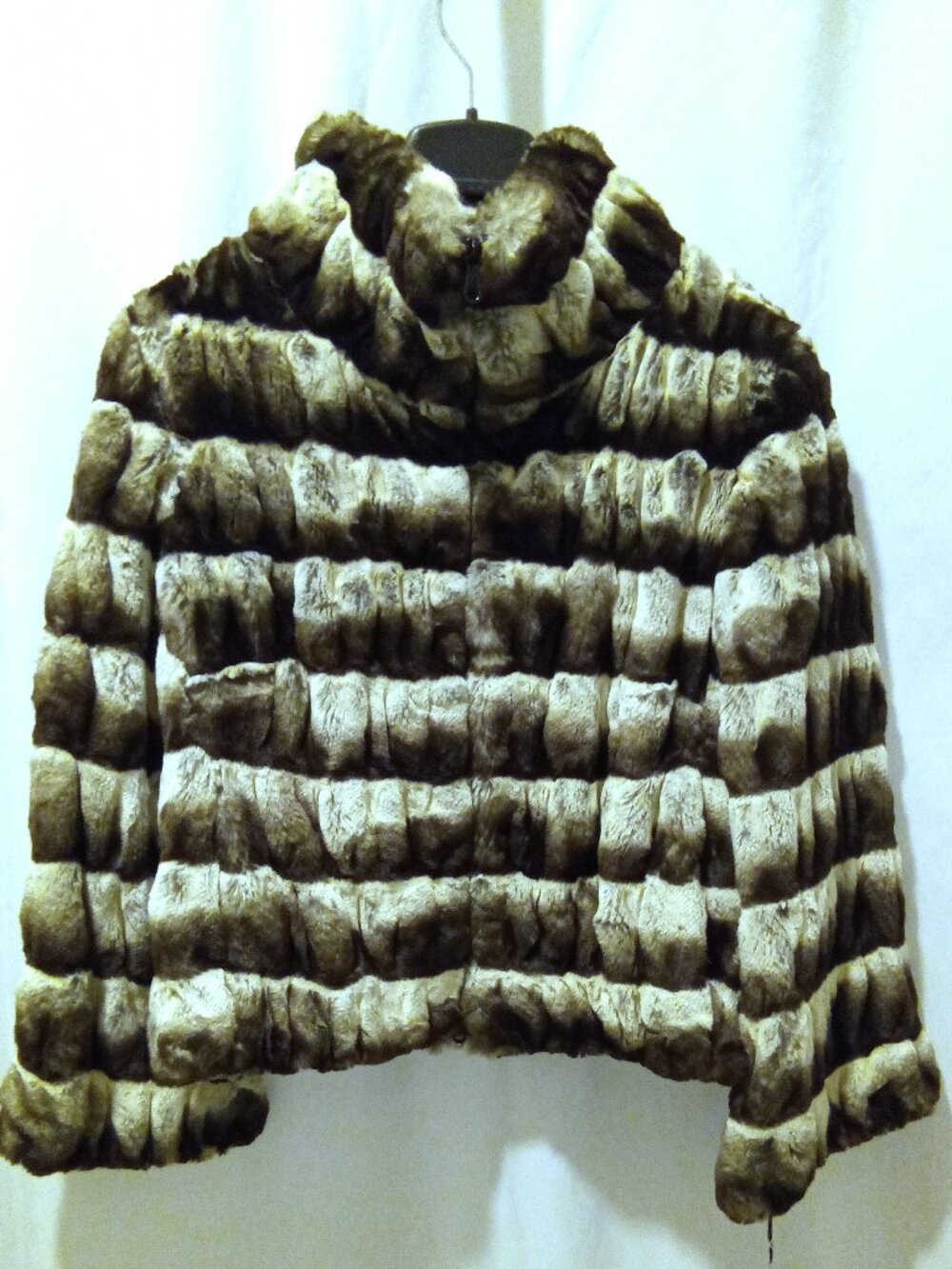 NWT Carlisle Vintage Faux Fur Chinchilla Coat Jacket Zipper High Neck Lined SOFT